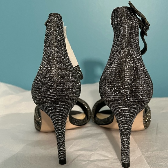 NWOT Jessica Simpson strappy heels size 5.5 - Picture 2 of 3